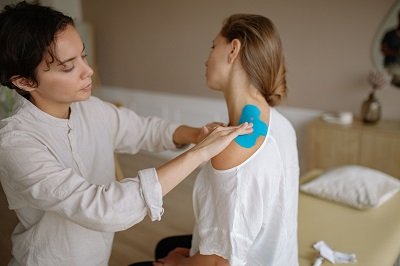 best-physiotherapist-in-greater-noida